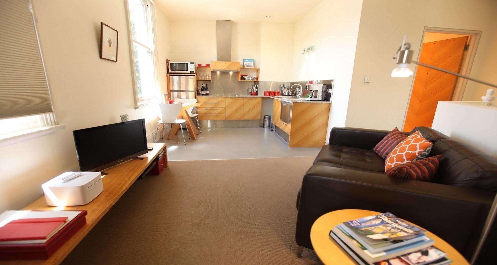 Twofourtwo Boutique Apartments Launceston Luaran gambar
