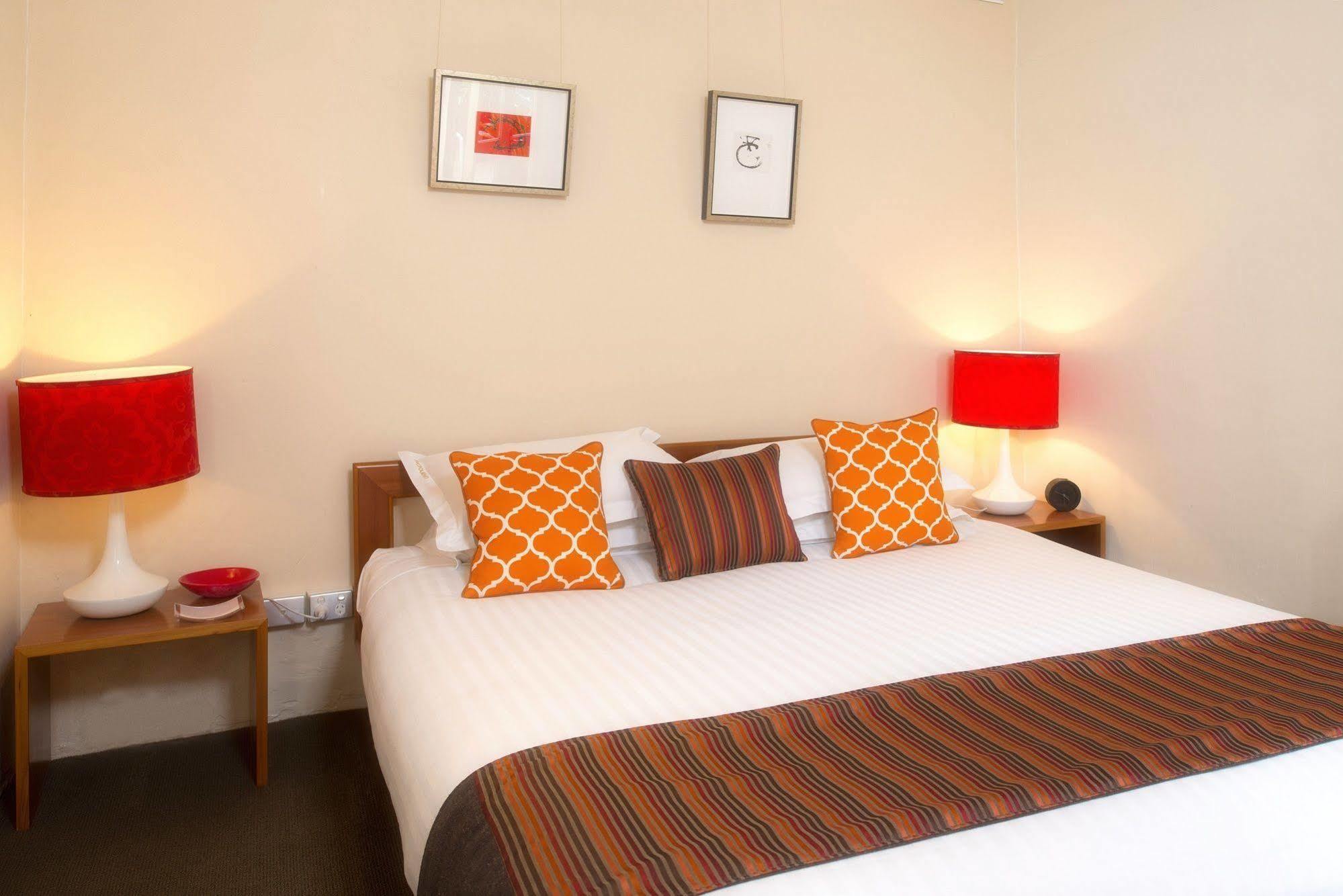 Twofourtwo Boutique Apartments Launceston Luaran gambar